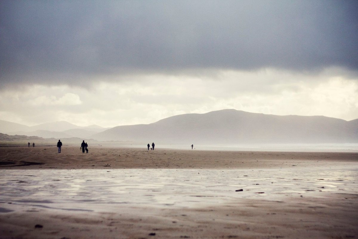 vanilla-autumn-beach-clouds