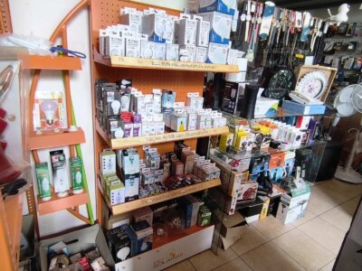 Το κατάστημα Ηλεκτρονικά Μάνη στην Αρεόπολη